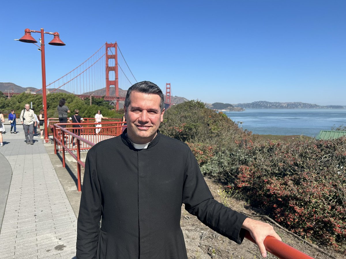 Padre Javier Olivera Ravasi tweet media