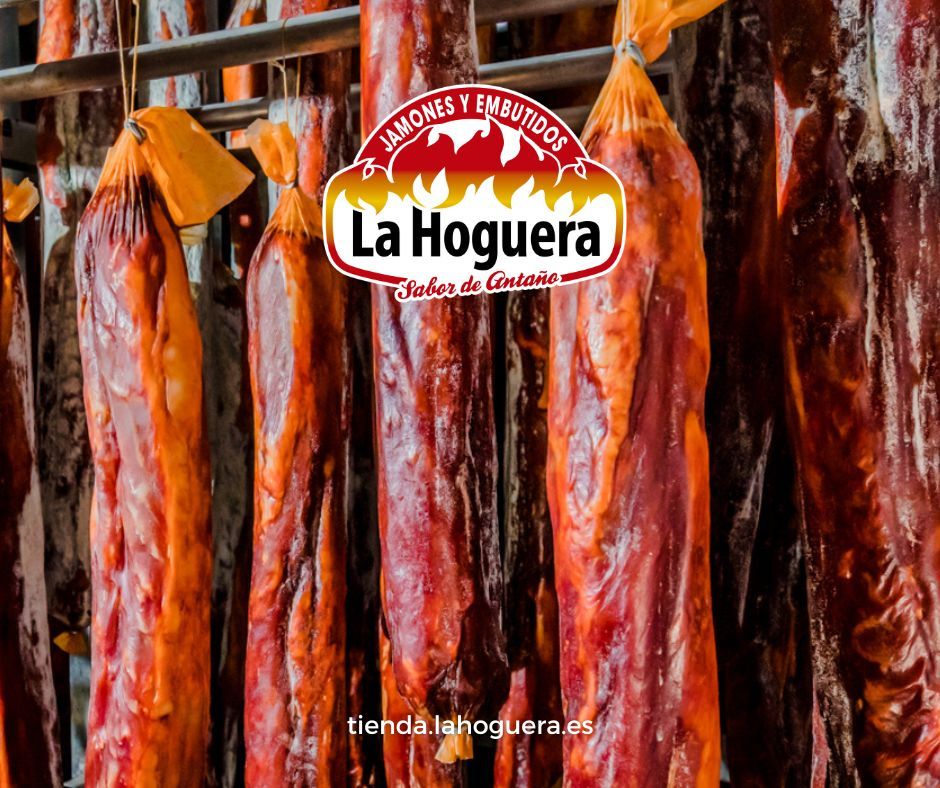 La CAÑA DE LOMO RESERVA ESPECIAL DUROC de Embutidos La Hoguera 🔥, cuenta con una curación de 6 meses en nuestros secaderos naturales ubicados en San Pedro Manrique, en las Tierras Altas de Soria.
🛒 tienda.lahoguera.es 
#EmbutidosLaHoguera #LomoCurado #RazaDuroc #Lomo