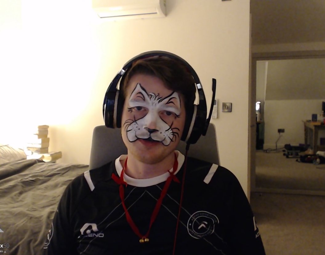 if you live in england DO NOT GO OUT TONIGHT I REPEAT DO NOT STEP FOOT OUTSIDE