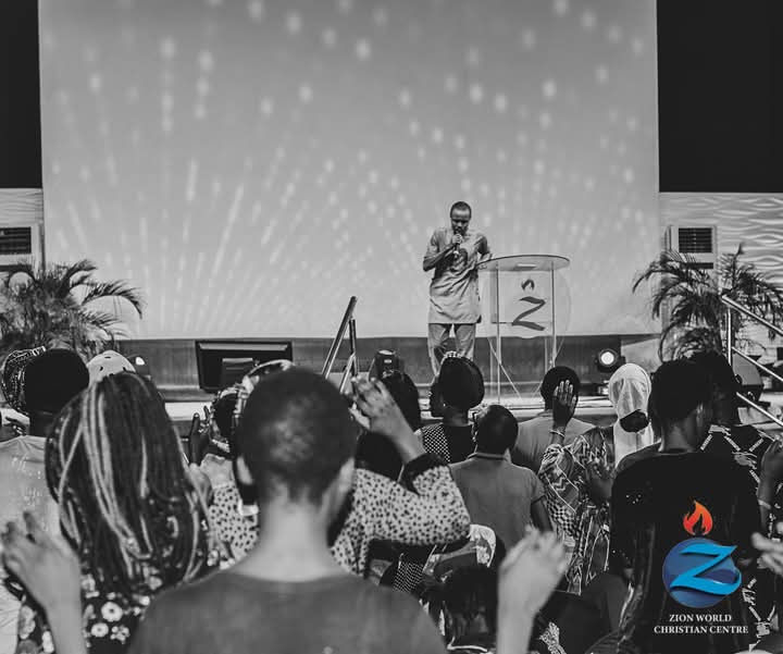 ZionWorldLagos's tweet photo. #Day2
#EasterFireConference
#ZionWorldMinistry https://t.co/B8cRGzeyAX