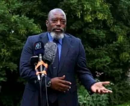 eri34685's tweet photo. Après avoir dirigé plus de 18 ans la RDC Kabila accepte de devenir un rebelle , prendre une partie du Congo ,les congolais  donnent raison a tshisekedi Félix le Sang des congolais pousse Kabila a la mort politique @7sur7_cd @udps_tshisekedi @AugustinKabuyaT @pprdofficiel https://t.co/fZNmOwdF6y