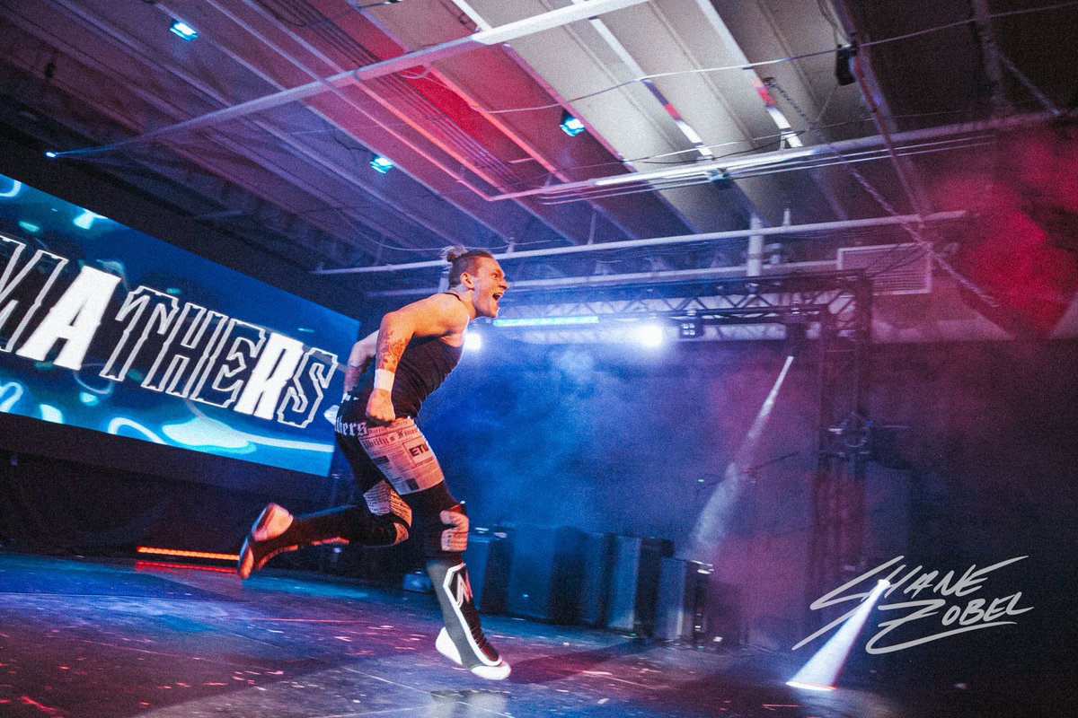 BZWrestling tweet media