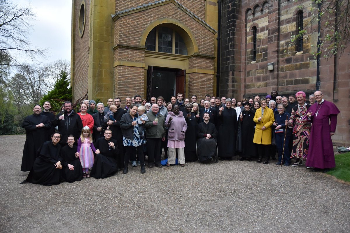 Surrexit Alleluia <a href="/CoRMirfield/">CoR Mirfield</a> <a href="/CR_Mirfield/">CR Mirfield</a>