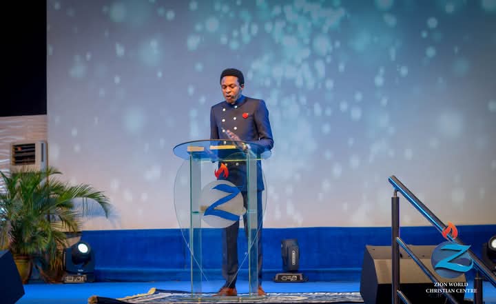 ZionWorldLagos's tweet photo. #Day3
#EasterFireConference
#ZionWorldMinistry https://t.co/yvRPsHj7sm