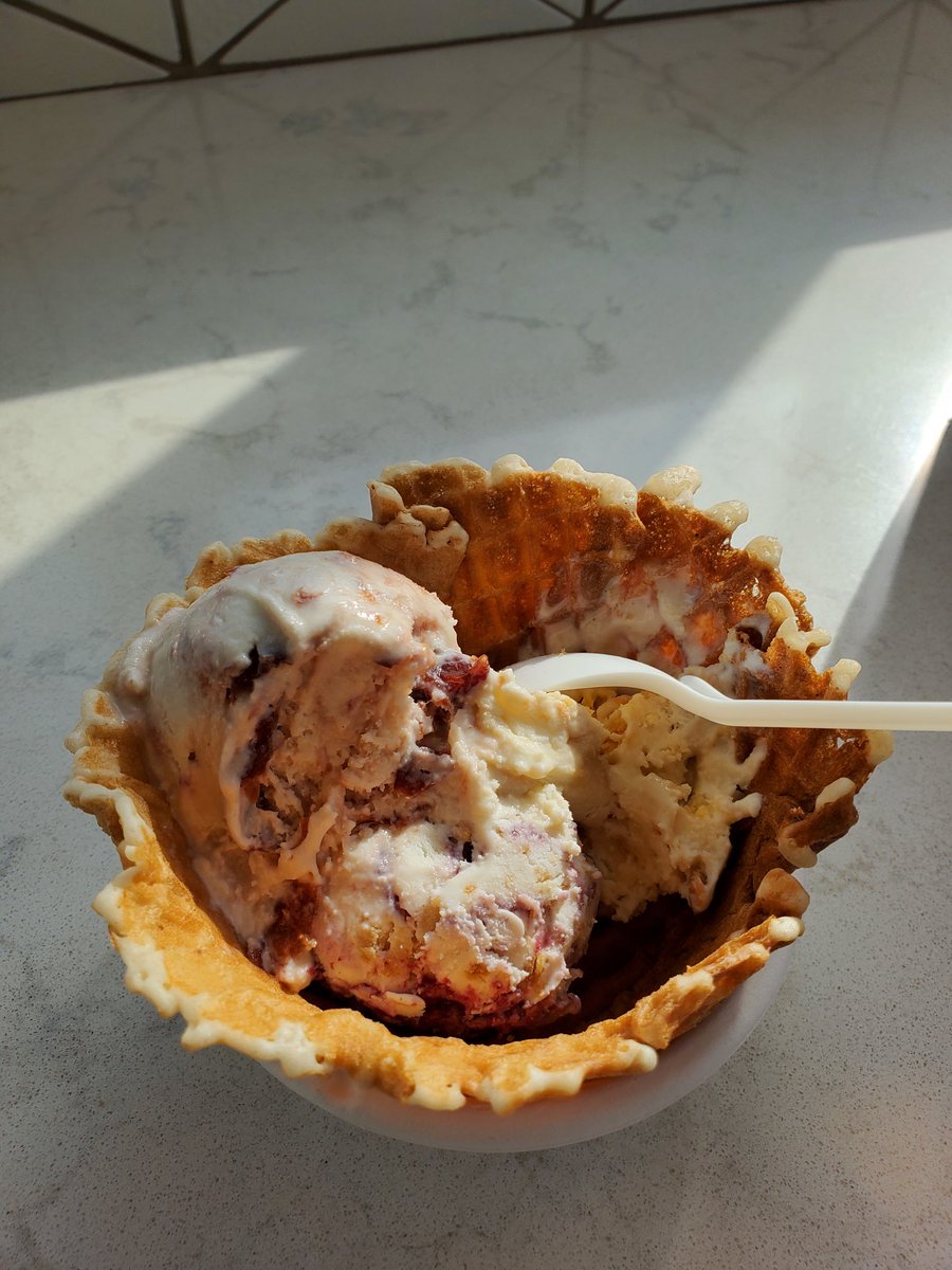 Blackdoll69's tweet image. Ice cream Sunday #Jeni