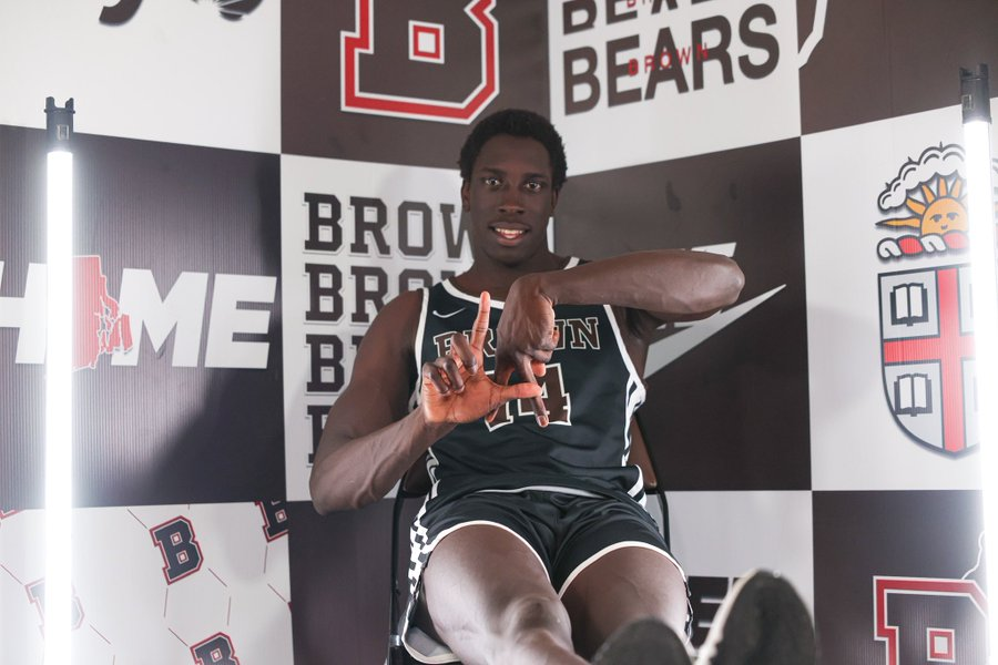 Lucas Lueth (<a href="/LucasLueth/">Lucas Lueth</a>) out of Kirkwood Community College has been offered by Brown, i'm told. Lueth just took a visit. 

He'll be visiting Drexel tomorrow. 

6'7 Redshirt Freshman who averaged 10.0 points, 4.5 rebounds &amp; 1.3 assists. Shot 31.0% 3PT.