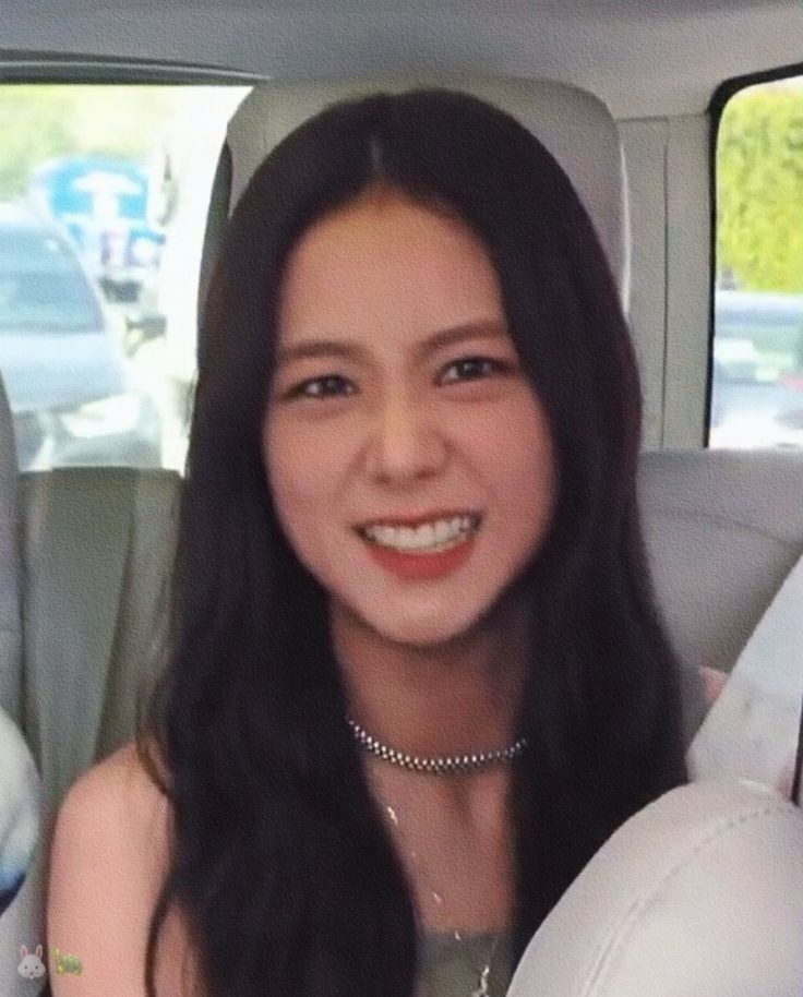 Jisooholic tweet media