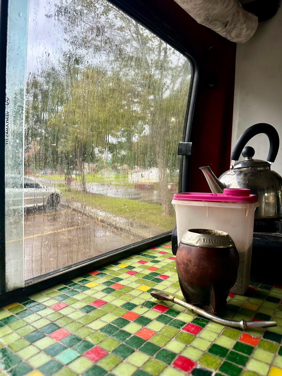 gui10road's tweet photo. Recién llegados a María Juana 🚐🌧️🌧️
📍Santa Fe

#puebloapueblo https://t.co/kYN7TIIg5f