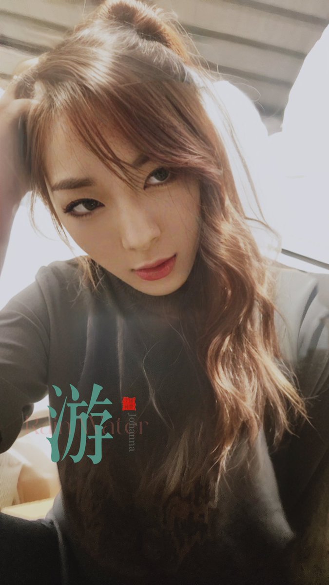 Johannaqinhan's tweet photo. 老公們早安～
天氣越來越熱了，夜裏在工廠忙還能弄到滿身大汗🥵
大家記得補充水分喔😁
小憩一下，八點再繼續😝
#運轉手大嬸
#阿嬤級原味
#潮吹系魔女 https://t.co/xvaWdiJmpT
