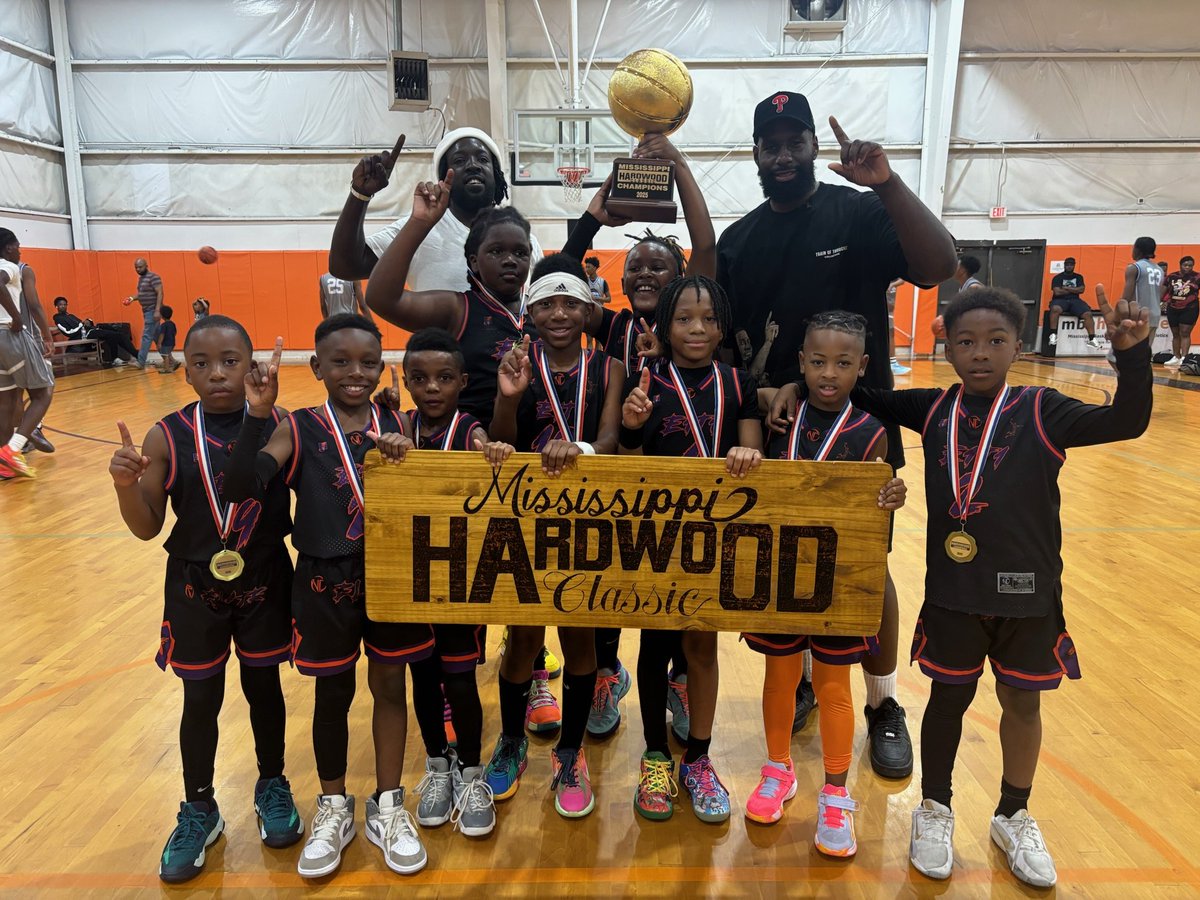 Mississippi Hardwood Classic 3rd grade division champions: Each One Teach One Elite