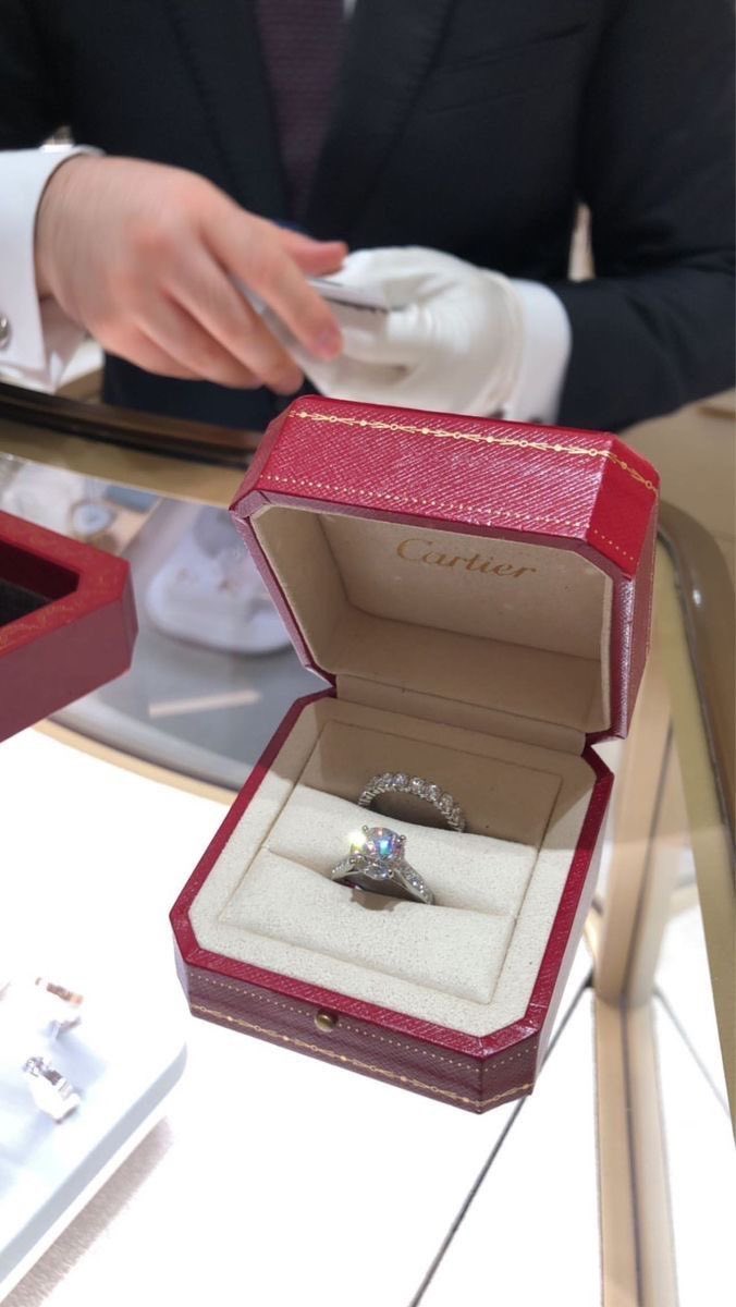 تصميم سيرة ذاتية احترافية🌟
 
مميزات خدماتنا : 
📃 : نماذج احترافية 
⏱️: سرعة الإنجاز 
📁 : التسليم بصيغة PDF