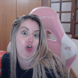 Streamer Bianquinha182 (Não achei o twitter dela) / Angela Vidal (REC)