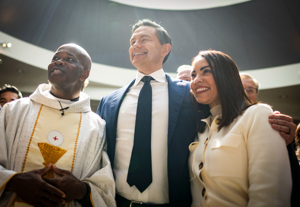 PierrePoilievre's tweet photo. Thank you to parishioners at Star of the Sea Church in Surrey for the welcome to their Easter Sunday service.

May the Easter season and the joy of the risen Christ bring you and your family renewal and hope. https://t.co/XGnpIewiOk
