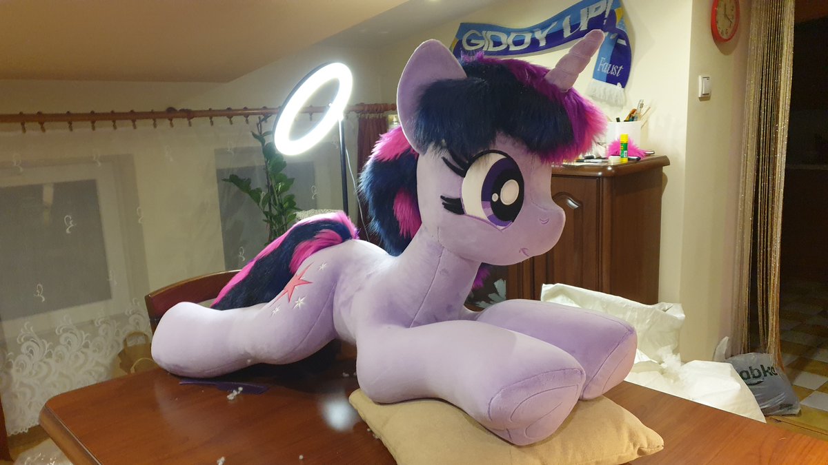 2 out of 4 Twis are with patrons already. 2 more to go. <a href="/spookyfoxinc/">salem 🌩️🌈 🔜 Flüüfff</a>'s Twi is a 40 inch lifesize with open eyes. This eye model will probably become the default. #ponyplush #mylittlepony #customplush #mlpplush #mlp #brony