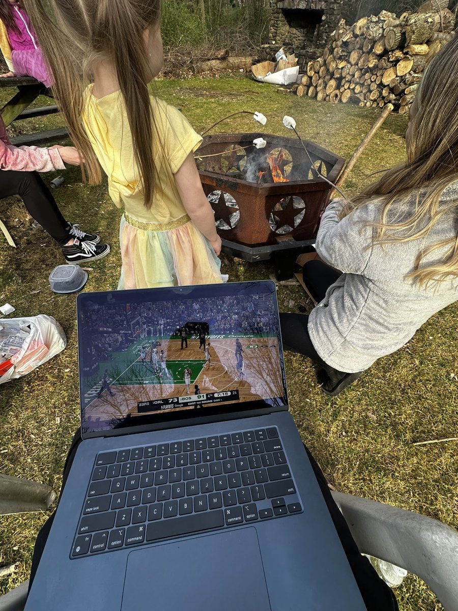 playoff Celtics + Easter s’mores