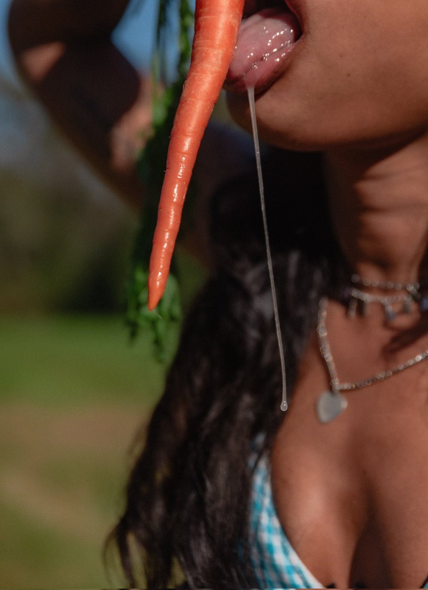 Just a bunny doing bunny things...
<a href="/shiksababy/">shiksababy</a>