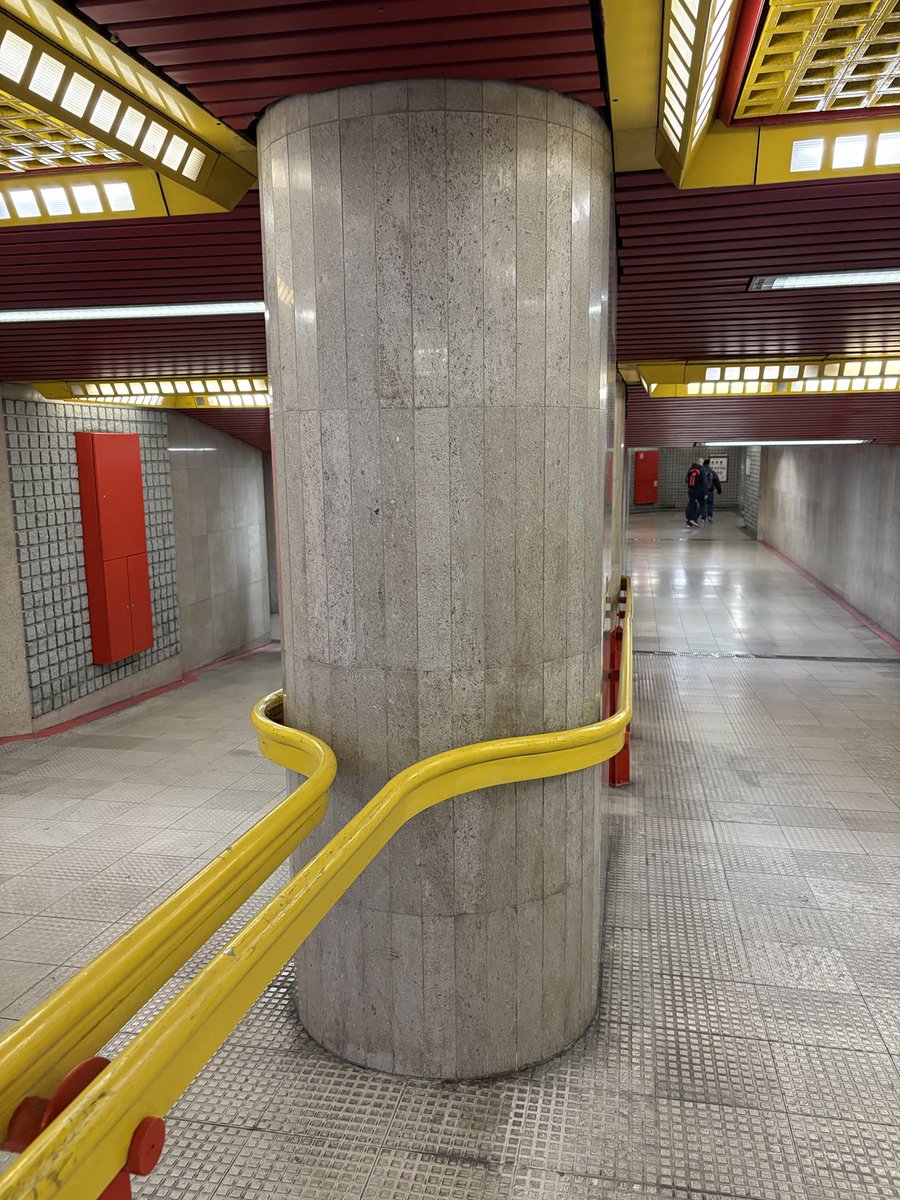 edwinheathcote's tweet photo. Milan Metro. https://t.co/506yuzkOIp