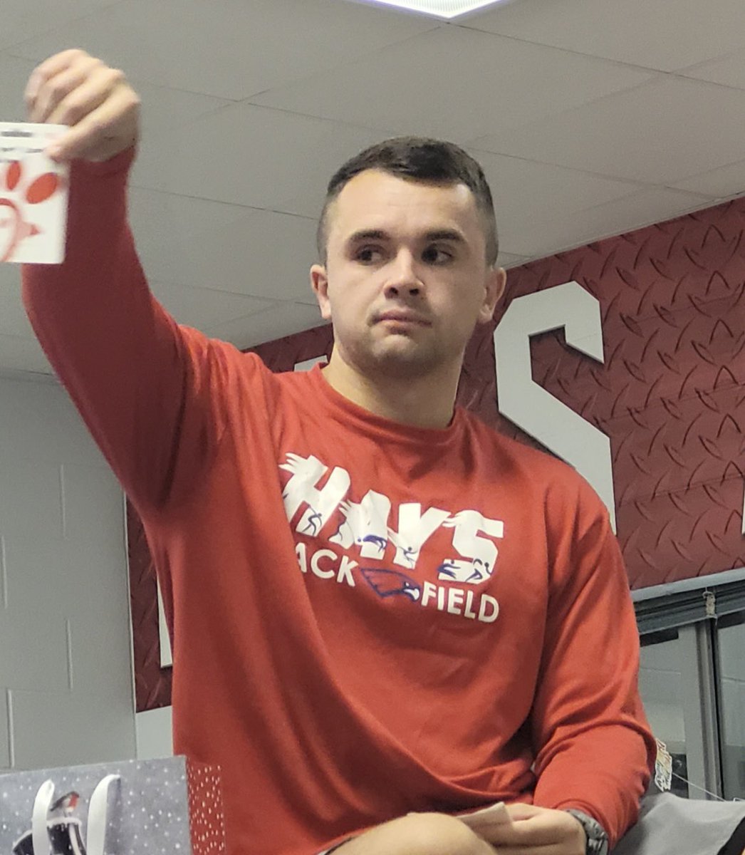HHS_AthTraining's tweet image. It’s coach Lloyds birthday! What would we do without this hardworking Brit! Specializing in all things mechanical from ezgo to water cows he is the glue that holds the whole operation together!