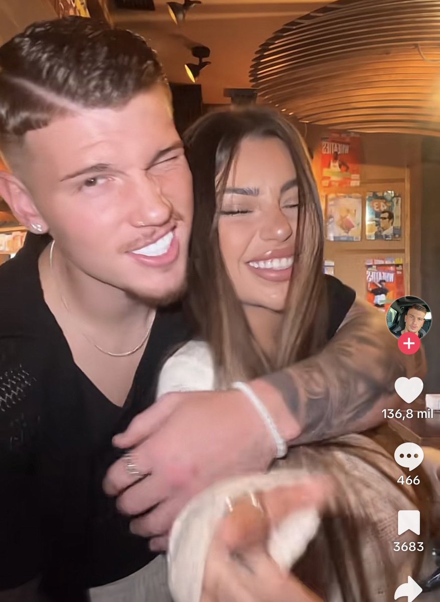 Tranquilo Manuel que tú novia también te echa de menos.

 #ConexiónHonduras7