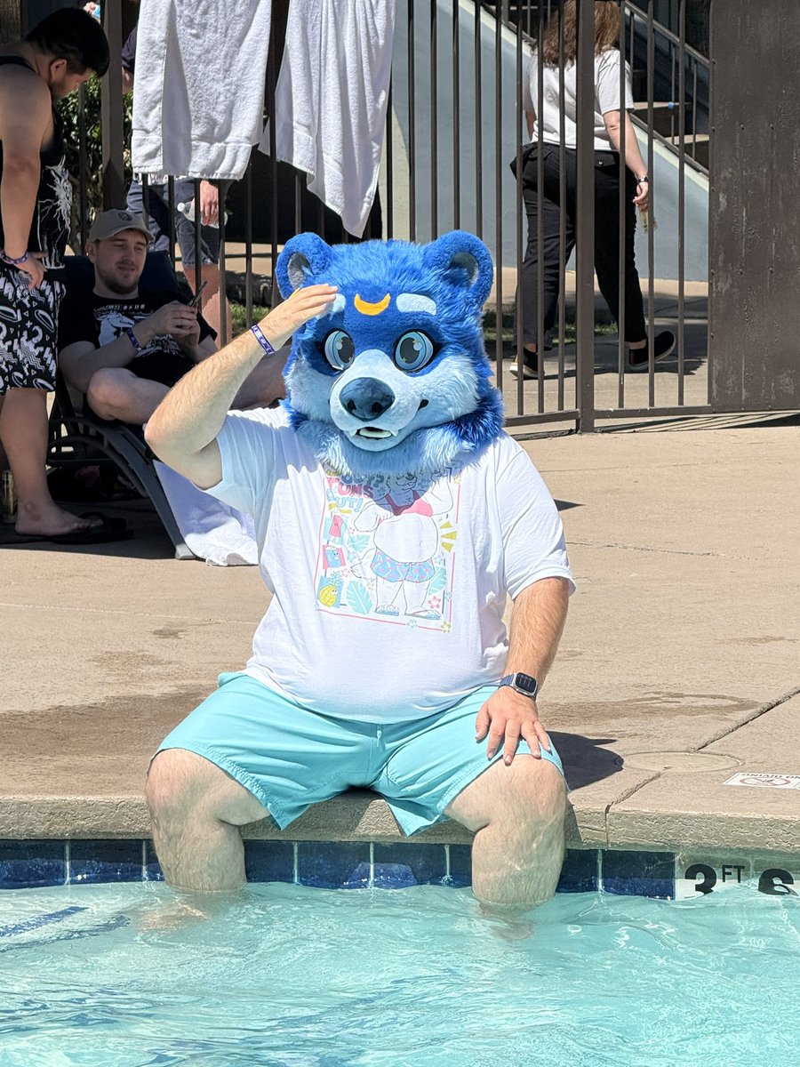 Boy what a weekend at #LVFC2025 the sun was killer but I had a blast I was running around so much I hardly saw y’all but glad I got to see the ones I did! Till next year!!