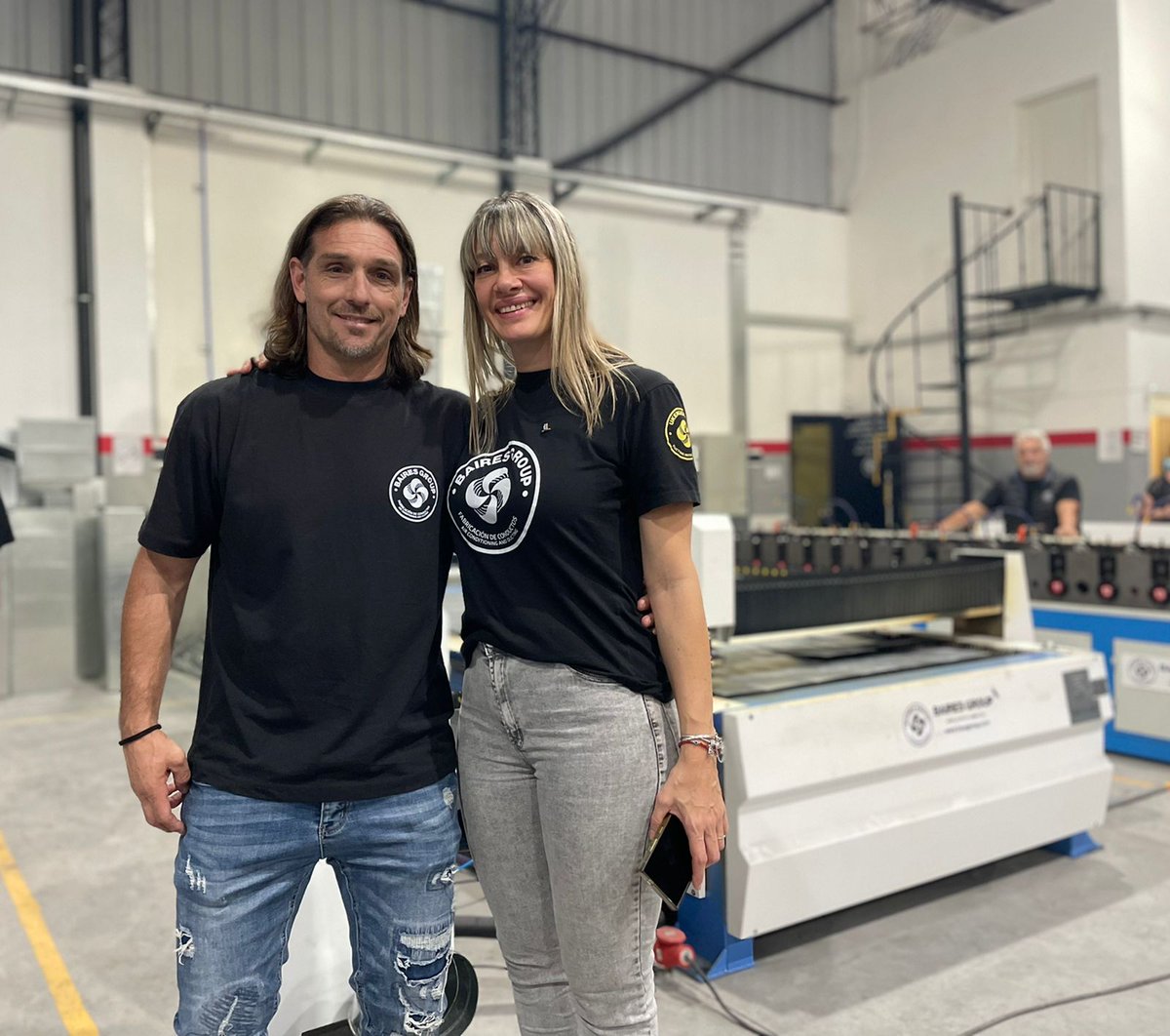 BairesGroupBA's tweet photo. 🎉Inauguración🎉
🍾Final feliz! Gracias totales!
♾Solo tenemos palabras de agradecimiento para todos!💫🧿
#fabricacióndeconductos #aireacondicionado #conductos #conductosdeaire #conductosaireacondicionado #conductosdeventilacion #conductosdechapa #hvac #BairesGroup https://t.co/pzZQLa3tgS