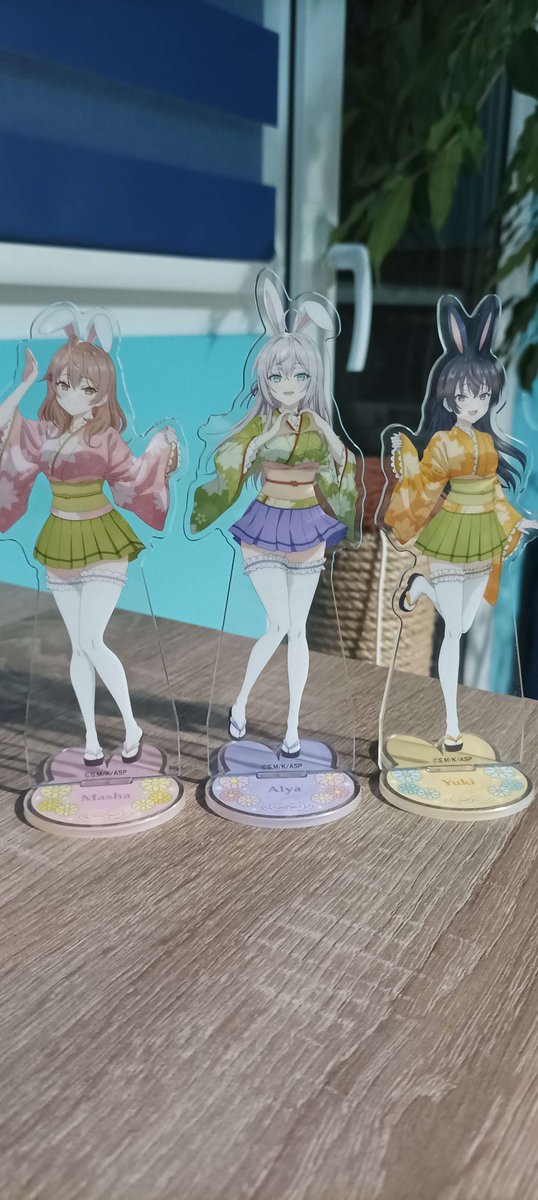 A little late, but Happy Easter to everyone!!! 
🐰🥚🐇