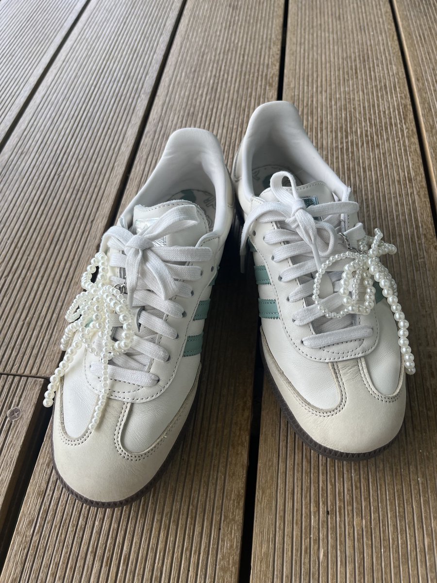 oncestyle_shop's tweet photo. 👟ป้ายยารองเท้า Adidas Samba OG สีมิ้นต์น่ารักๆ
👍🏼เป็นรองเท้าที่ต้องมี👍🏼
ในกล่องได้ทั้งเชือกสีมิ้นต์และสีขาวเลย แมทช์ทั้งชุดสายหวาน สายเท่ห์เลยยย
📍Shopee : https://t.co/kWXTz6FNUq

ส่วนโบว์ไข่มุก เพิ่มความคิ้วท์สุดๆ
📍Shopee https://t.co/9KHxhv1e1i https://t.co/tB9BSx5Uw5
