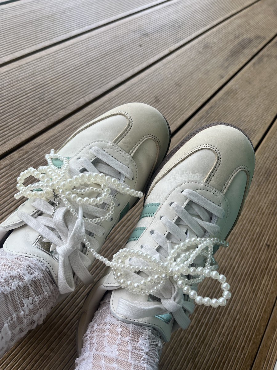 oncestyle_shop's tweet photo. 👟ป้ายยารองเท้า Adidas Samba OG สีมิ้นต์น่ารักๆ
👍🏼เป็นรองเท้าที่ต้องมี👍🏼
ในกล่องได้ทั้งเชือกสีมิ้นต์และสีขาวเลย แมทช์ทั้งชุดสายหวาน สายเท่ห์เลยยย
📍Shopee : https://t.co/kWXTz6FNUq

ส่วนโบว์ไข่มุก เพิ่มความคิ้วท์สุดๆ
📍Shopee https://t.co/9KHxhv1e1i https://t.co/tB9BSx5Uw5