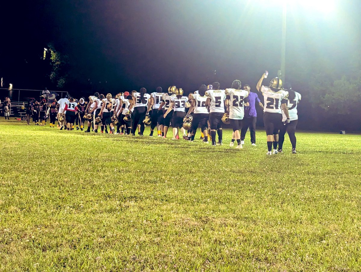 brianna_ogle's tweet photo. Coming home undefeated from my first football game!
 1-0 for the #SouthernTennesseeTigers
My childhood dreams have unfolded so beautifully in the past year and I give all the glory to God for blessing my life.
Follow me on this journey playing my first season of women’s tackle 🏈 https://t.co/2JGzrwoN0Z