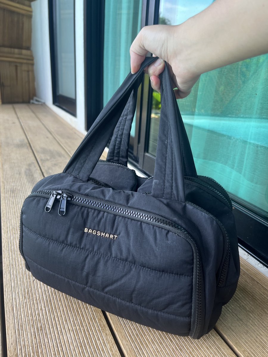 oncestyle_shop's tweet photo. 👜BAGSMART กระเป๋าแป้งน้ําหนักเบา กระเป๋าเดินทางสําหรับผู้หญิง แบ่งช่องต่างๆมาได้ดี ใส่ของได้เยอะมากกก

📍Shopee : https://t.co/wcC98xBdKm

#กระเป๋า  #กระเป๋าแป้ง #กระเป๋าผู้หญิง https://t.co/2ogSfrDRgN