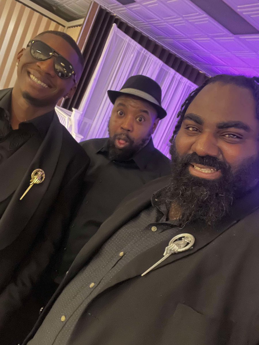 GassedUpMir_'s tweet image. Last night was movie I Love My Family #Branchout 💯🤟🏾