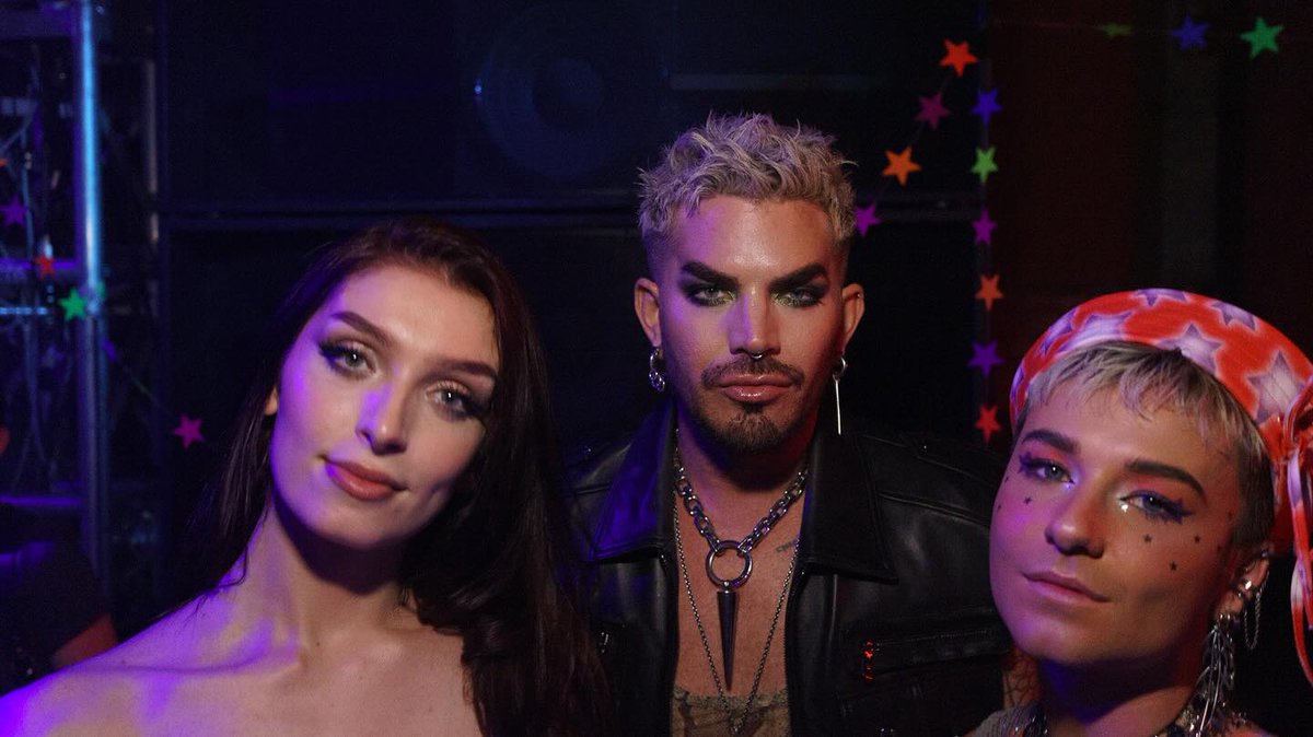 4Gelly's tweet photo. Pro photo of Adam w Oliver last night via https://t.co/blUZYmOytg 😍 https://t.co/ekP6n5zA1s