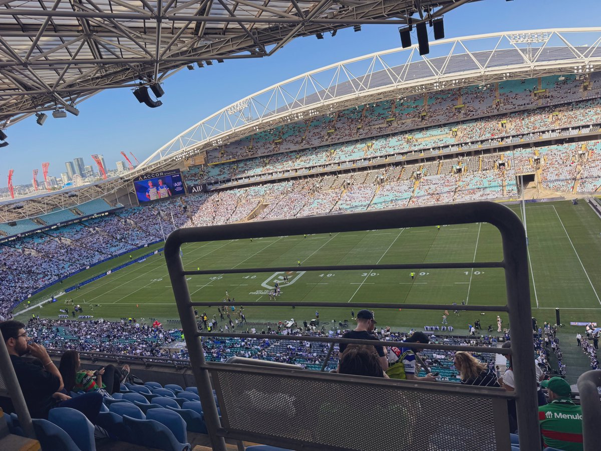 tsugi_app's tweet photo. @NRLonNine @PhilGould15 Can we get $10 tickets every game, and can someone help me move this thing blocking my view? #AskGus https://t.co/BeIZ4LG9yG