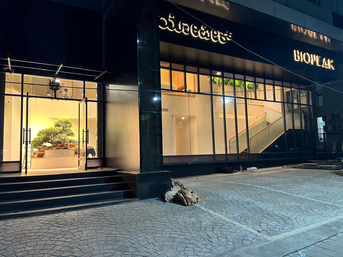 pranavvarikkat's tweet photo. Wrapped up our new project for Biopeak Health 
#turnkeycontract #peb #heavyfabrication #lighting #automation #HVAC #modularfurniture #watersoftner #FAS #networking#surveillancecamera #woodenflooring #vinylflooring #veneer #glasspartition #gypsumpartition #graniteflooring #signage https://t.co/sLuarK53tD