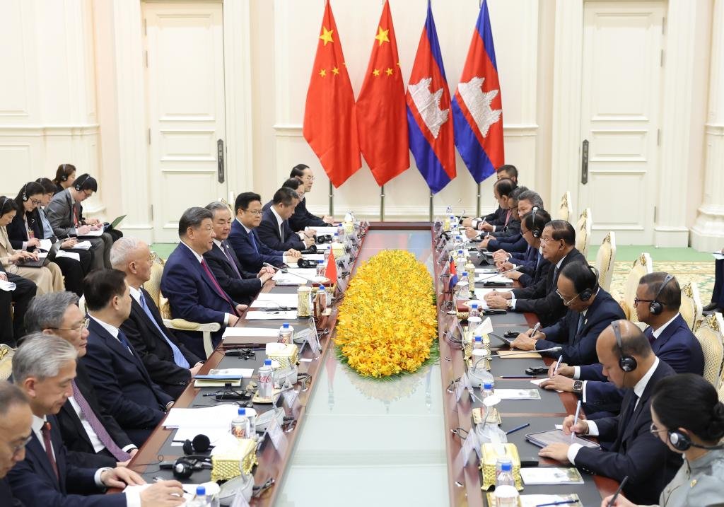 FinanceWorld8's tweet photo. Chinese President Xi Jinping said on April. 17 that unilateralism and hegemonism receive no support from the people, and trade wars undermine the multilateral trading system and disrupt the global economic order. Xi made the remarks during a meeting with Cambodian People's Party President and Senate President Samdech Techo Hun Sen. History has shown the unstoppable trend towards a multipolar world, economic globalization and cultural diversity, Xi said, adding that no country wants to return to isolation. #China #Cambodia #TrumpTariffs