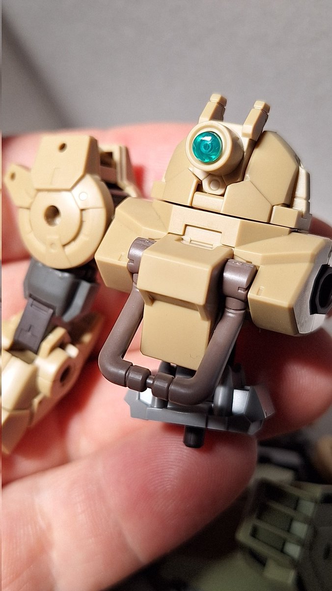 takezou2955's tweet image. #30MM
友達から30MMの素体と武器を貰ったから、少し買い足して遊んでみようと思いますが、30MMを作っている方に質問です。組み換えは当たり前ですが、加工ってどこまでやってます?まぁスクラッチは無いとして、暗黙のルールみたいなモノって有りますか?楽しきゃ何でも有り?
