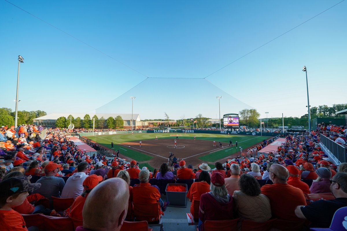 A few of our favorites from the final week of the regular season at McWhorter Stadium 📸