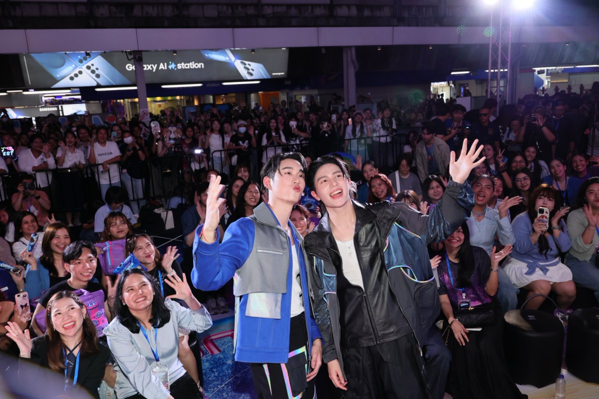 STARSOCIETY_TH's tweet photo. โอรีโอ เปิดตัว “โอรีโอ สเปซดังก์” พุ่งทะยานสู่ความอร่อยกับรสชาติสุดลิมิเต็ด “สเปซเบอร์ส ครีม” ดึง “วิลเลี่ยม-เอส” ร่วมสัมผัสประสบการณ์ความสนุกจากห้วงอวกาศ
https://t.co/w4rxsvNIwX
#williamjkp
#est_rvp
#WilliamEst
#OreoSpaceDunkxWilliamEst
#OreoSpaceDunk
#OreoTH
#OreoThailand