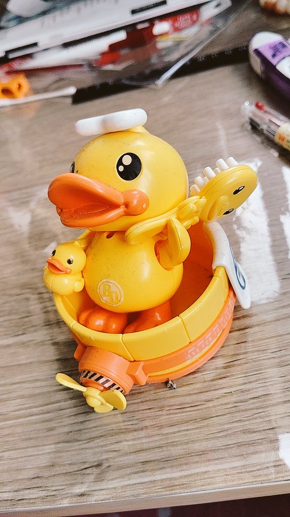 itiscammmm's tweet photo. Duck 齁勝！！
呱呱呱~洗澡最棒了？！

#組模型齁棒棒
#齁勝 https://t.co/B9Q3V6VxRi
