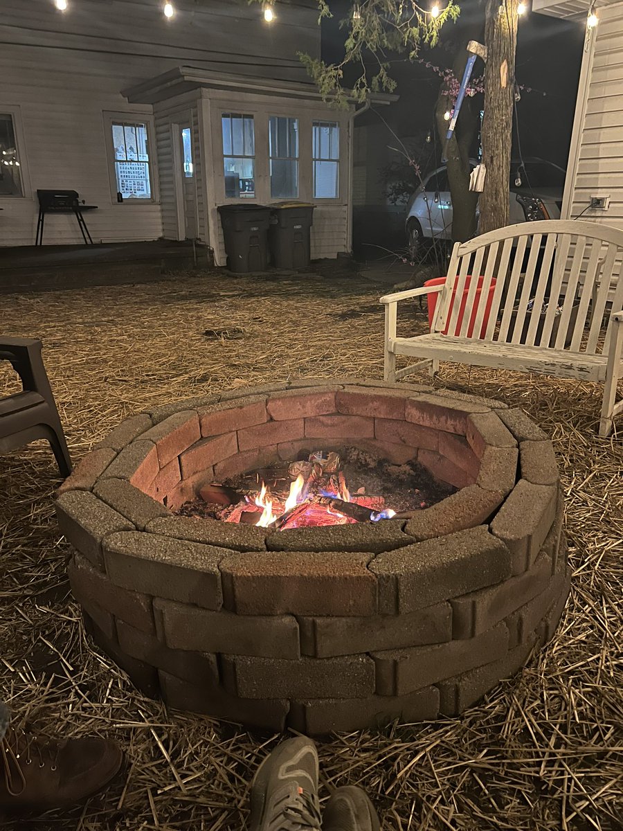 FireShrews's tweet photo. Nothing like some business propositions by a fire with your absolute boys #expand #PrimeBlakeBortles https://t.co/3ywXHlPOnl