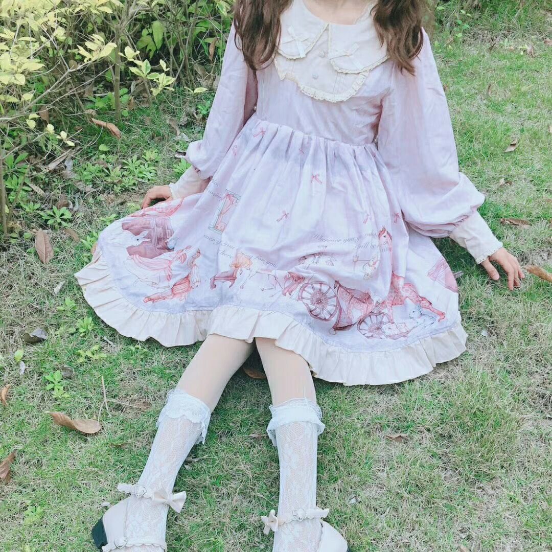 lm20011225's tweet photo. 猜猜里面有没有穿呢 #反差 #女大 #女高 #母狗 #少萝 #反差女大 https://t.co/hi8RzSb4Yo