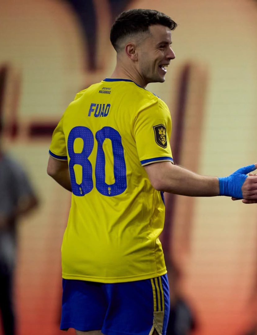 Hablemos del 80:
- 15 goles y 5 asistencias en el split 
- El mejor regateador de la liga
- Artífice de golazos
- Todo ataque pasa por sus pies 
- Todos los defensas le temen
Repostea esto porque hay que dejarlo en claro, Xbuyer Team tiene al mejor jugador del mundo Kings League.