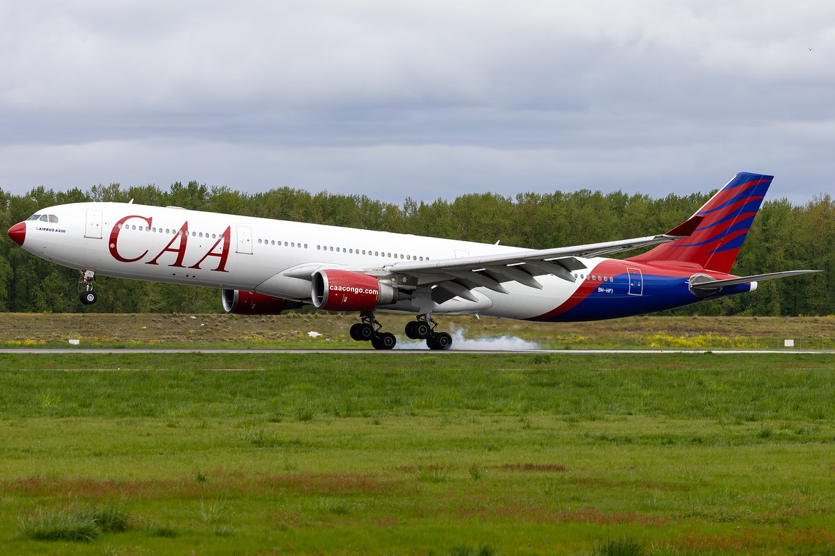 Sabian404's tweet image. HiFly decided to use something other than the A340 for the charter flights they've been doing between Portland and Spain lately. Moonraker 358 arriving at PDX from LEPA this afternoon.