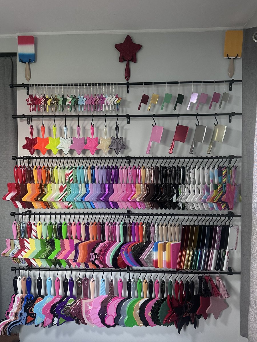 Had to revamp the mirror wall! 😍🪞👑 #MirrorWall2.0 <a href="/JeffreeStar/">Jeffree Star</a>