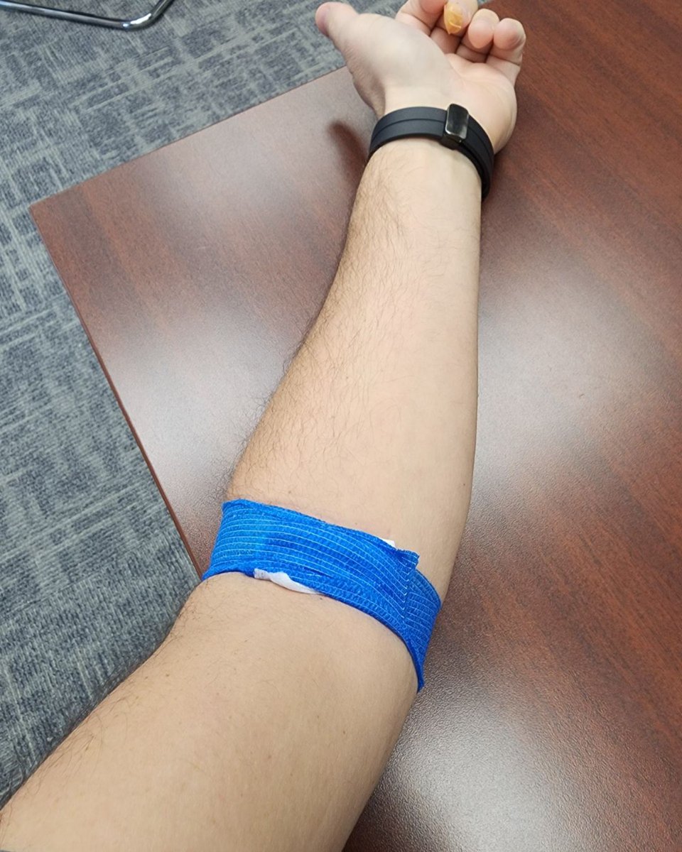 “I woke up and saved up to three lives today. How did you start your day?” 🩸💪

Be the reason someone lives to see tomorrow.
👉 bitly.versiti.org/3DaSHlw
#DonateBlood #ThankTheDonor #SaveLives #Versiti