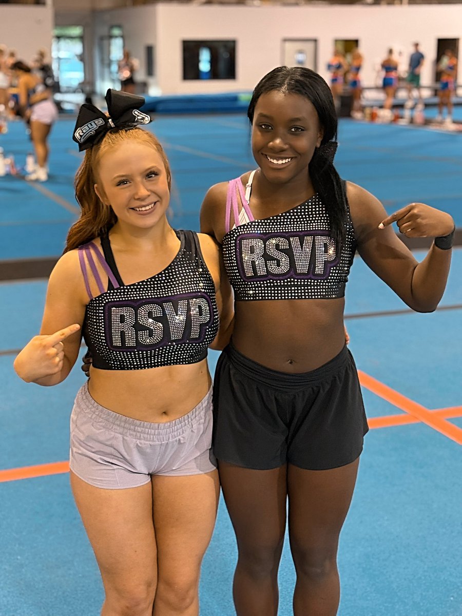 Purple_Rays1's tweet photo. Last Sunday practice was a HIT!! Pastels for Easter, a hit routine, and a new sports bra for our showcase! 💜🥳🌎 #PurpleParty #WorldsBound https://t.co/XQtaAsu9px