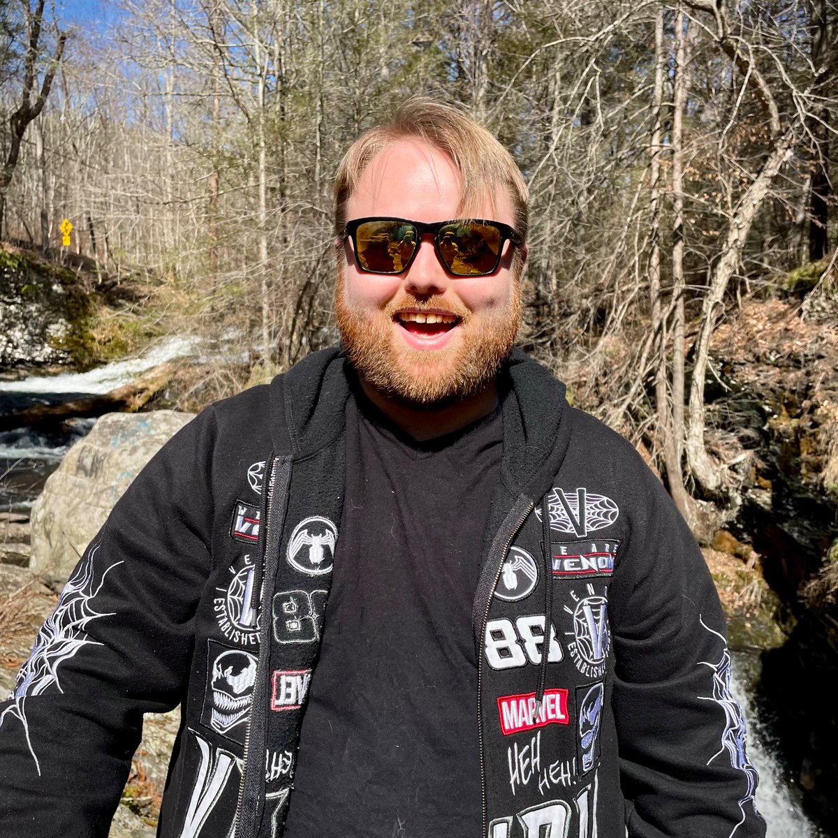 InternetUnwind's tweet image. Living 👍