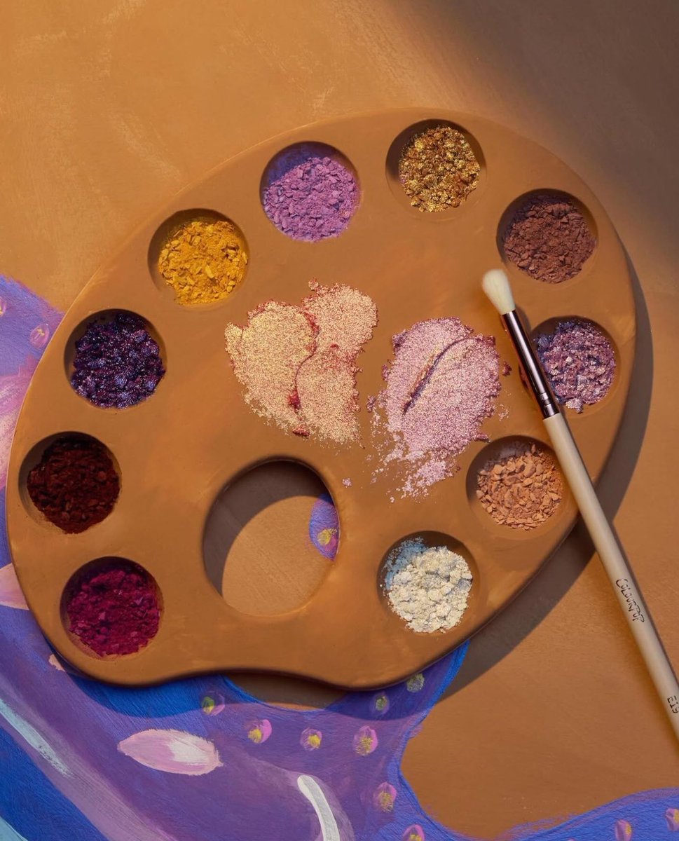 ColourPopCo's tweet photo. Haven’t any of you ever had a dream? ✨ https://t.co/JNiB4t9ScQ