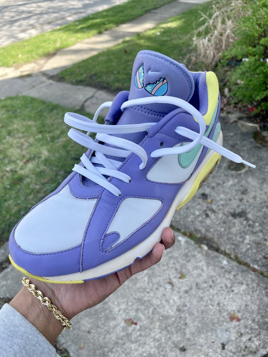 Skunks or Easter’s #420Day <a href="/ComplexSneakers/">Complex Sneakers</a> <a href="/nicekicks/">Nice Kicks</a>