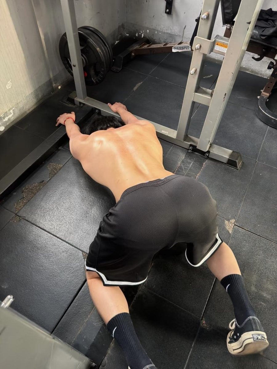 ～跪好～排除你的狗精～缺1m～ #农牛 #控精 #1m0s #龟头责